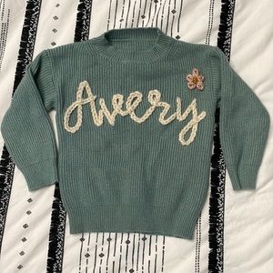Hand stitched sweater “Avery”